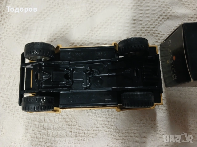 Лот мащабни модели колички Bburago,Matchbox и др, снимка 6 - Колекции - 54016022