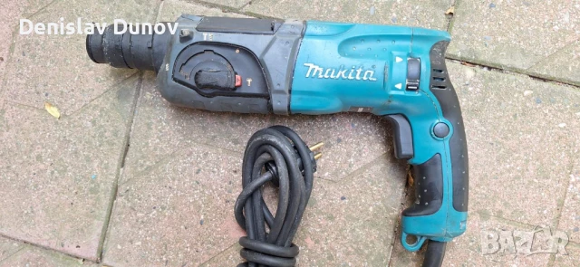 Оригинален перфоратор Макита Makita HR2470 в много добро състояние, снимка 2 - Бормашини - 51200560