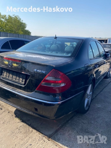 Mercedes E320CDI *V6-4Matic*  НА ЧАСТИ*, снимка 4 - Автомобили и джипове - 51807495