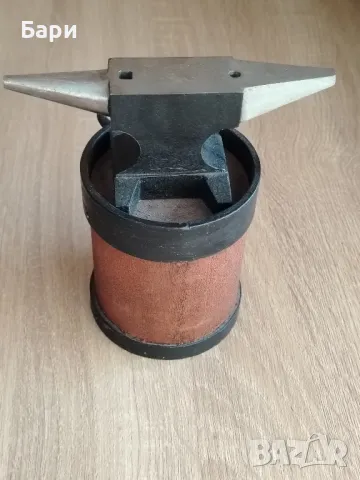 Стара малка бижутерска наковалня, снимка 6 - Колекции - 50439942