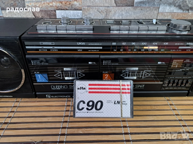 ES Electronics 04-4028G, снимка 12 - Радиокасетофони, транзистори - 52965224