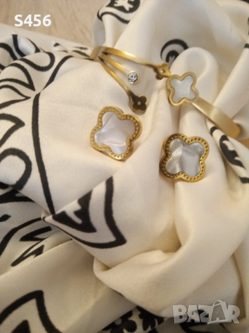 Гривна, обеци Van Cleef, снимка 3 - Гривни - 52589916