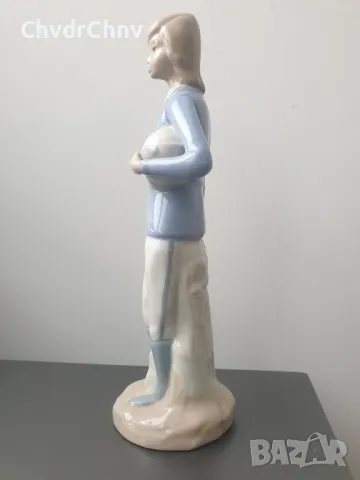 КАСАДЕС испанска порцеланова фигура на момиче-жокей/Lladro CASADES статуетка 27см, снимка 2 - Колекции - 47077850