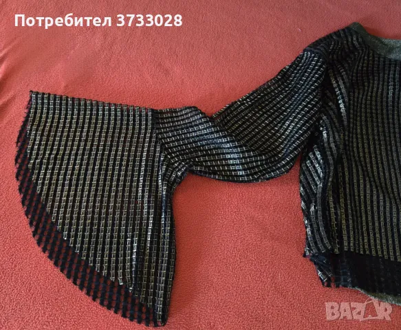 Блуза , снимка 2 - Блузи с дълъг ръкав и пуловери - 50023949