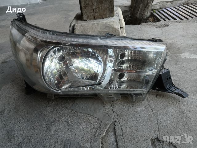 Фарове Toyota Hilux/Фар Toyota Hilux Оригинални, снимка 2 - Части - 46240017