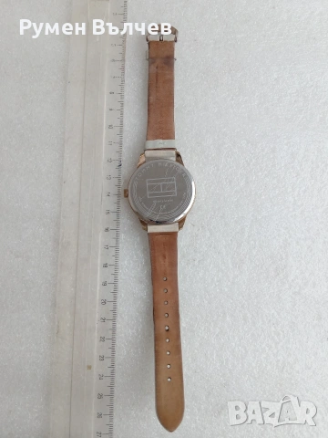 дамски часовник Tommy Hilfiger Brooks, снимка 8 - Дамски - 53929625