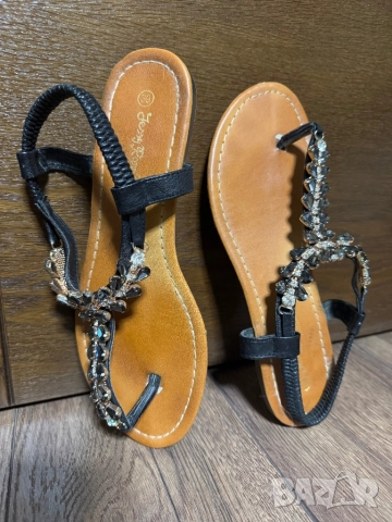 Сандали с камъни и перли, 38 номер, Нови, снимка 10 - Сандали - 51705414