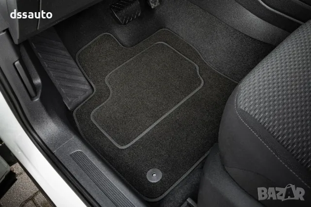 Комплект велурени стелки за BMW 5 серия  F10 седан (2010–2017) черни, снимка 2 - Аксесоари и консумативи - 49904436