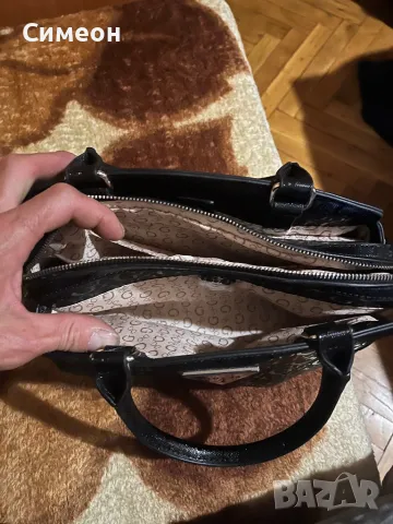 Чанта GUESS , снимка 6 - Чанти - 50048131