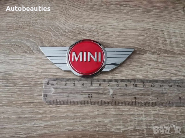 MINI Cooper емблема стар стил сребристо с червено, снимка 2 - Аксесоари и консумативи - 54158720