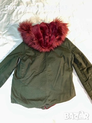 Дамско зимно яке с качулка и червен Пух размер XL, снимка 3 - Якета - 52574915