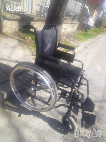 Сгъваема инвалидна рингова количка със степенки Марка: Eclip Ширина на седалката 46см Дълбочина 45см, снимка 9 - Инвалидни колички - 53825159