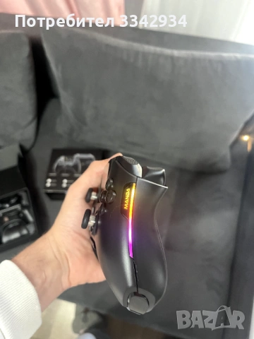 Гейминг Контролер Manba 1, Геймърски Контролер с RGB осветление и станция за зареждане - Чисто Нов, снимка 2 - Аксесоари - 54179078