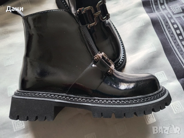 Дамски черни лачени боти , снимка 9 - Дамски боти - 53963451