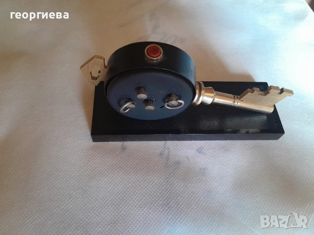 будилник ключа на Москва, снимка 3 - Антикварни и старинни предмети - 51179267