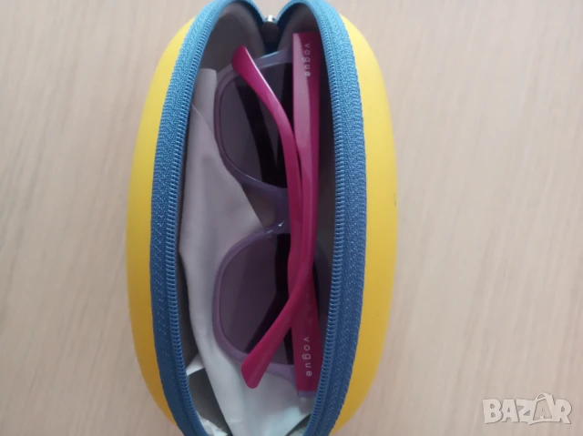 Детски слънчеви очила Vogue , снимка 2 - Слънчеви и диоптрични очила - 50514810