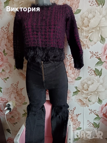 къс дамски пуловер +дънки bershka, снимка 3 - Блузи с дълъг ръкав и пуловери - 52901739