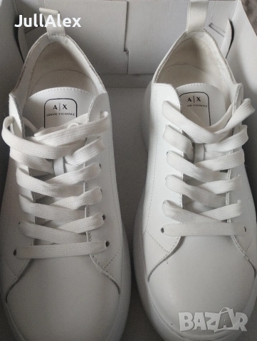Дамски бели маратонки Armani, снимка 10 - Маратонки - 54182087
