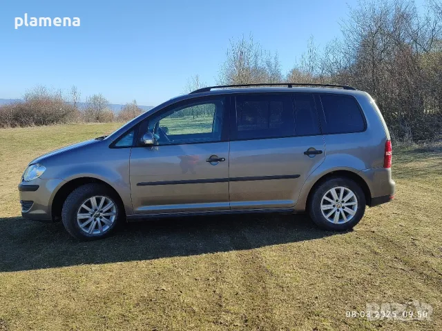 Vw Touran 1.9 Tdi , снимка 6 - Автомобили и джипове - 49414629