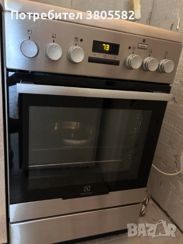 Готварска печка Electrolux, снимка 4 - Печки, фурни - 53276423