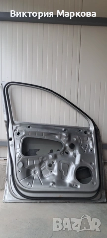 Оригинални врати Фолксваген Тигуан, снимка 12 - Части - 53774376