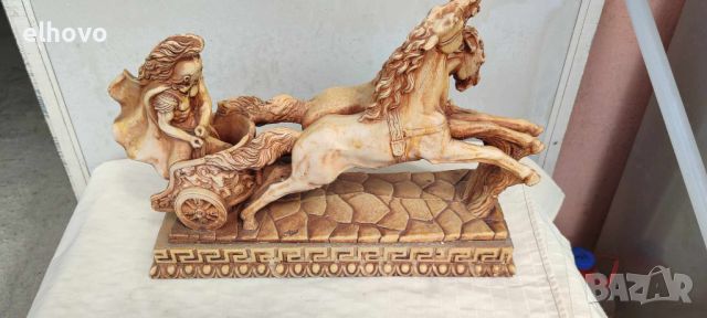 Голяма статуя на гладиатор в колесница с коне, снимка 1 - Антикварни и старинни предмети - 45128126