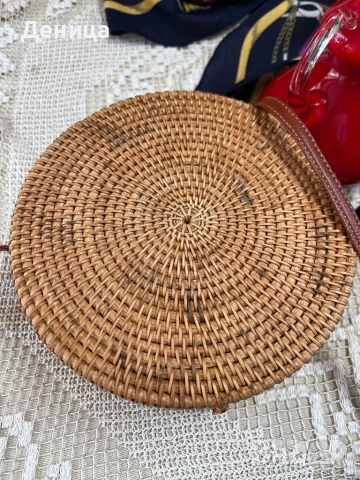 Има  още време за тази красавица🫶 Ръчно плетена, кожена дръжка, снимка 5 - Чанти - 51638190