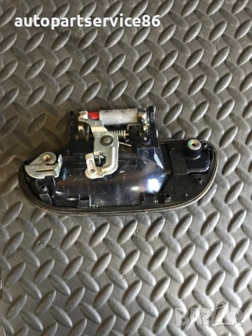 Външна дръжка на задна дясна врата Синя за Subaru Legacy (2004–2008) , снимка 2 - Части - 54226695