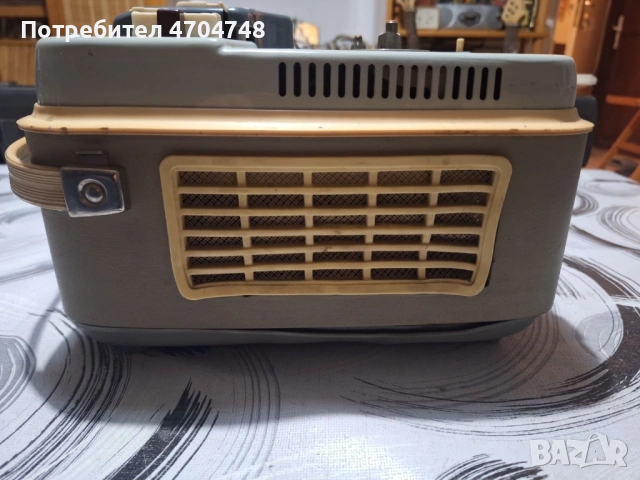 Стар лампов магнетофон Тесла, снимка 7 - Антикварни и старинни предмети - 53214520