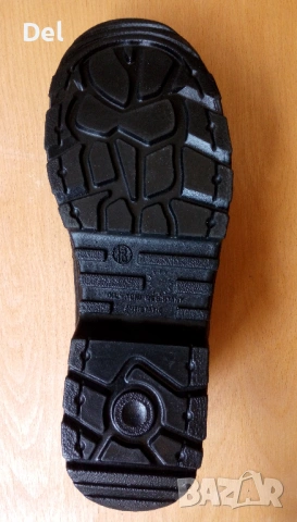 Обувки, снимка 2 - Ежедневни обувки - 53292494