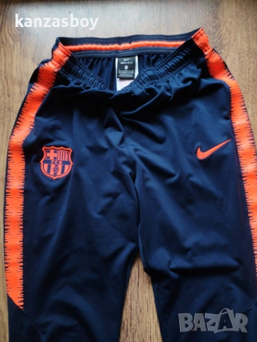 NIKE Barcelona Training Trousers - юношеско юутболно долнище 158-170см.