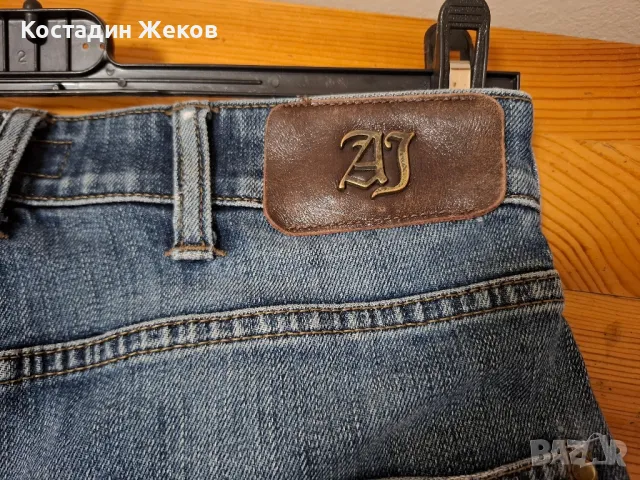 Много хубави оригинални дънки.   ARMANI JEANS , снимка 4 - Дънки - 49208208