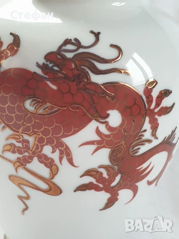 Порцеланова ваза, снимка 2 - Антикварни и старинни предмети - 50570620