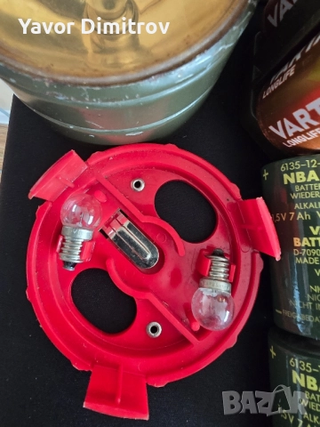 Vintage военен фенер Варта/ Varta, снимка 2 - Колекции - 52428751
