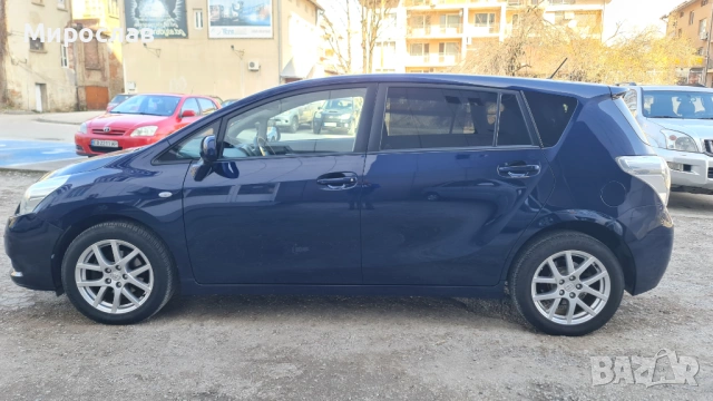 Toyota verso 1.8 valvematic, снимка 3 - Автомобили и джипове - 53756436