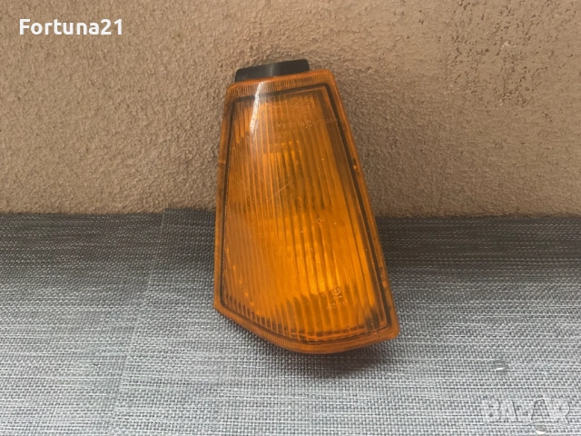 Volvo 340 / 360 - десен мигач