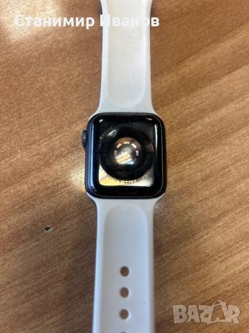 Продавам Apple Watch 4 40mm, снимка 5 - Смарт гривни - 45415482