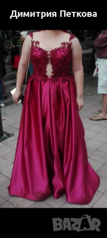 Продавам абитуриентска рокля 