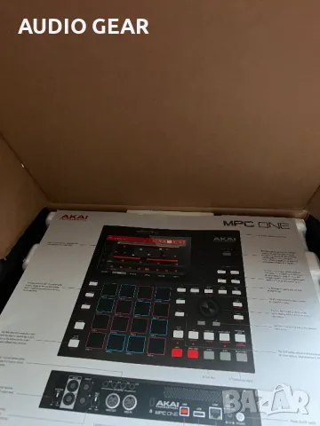 AKAI MPC ONE - Limited Edition Gold, снимка 5 - Синтезатори - 47281310