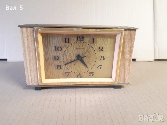 Настолен седмичен часовник МОЛНИЯ - СССР . Работи