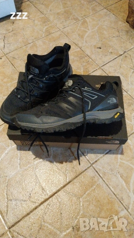 Маратонки,обувки The North face 