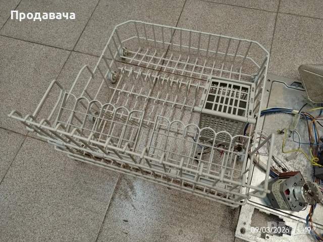 Съдомиялна Bosch SKT2052 на части , снимка 4 - Аксесоари за кухня - 53770277