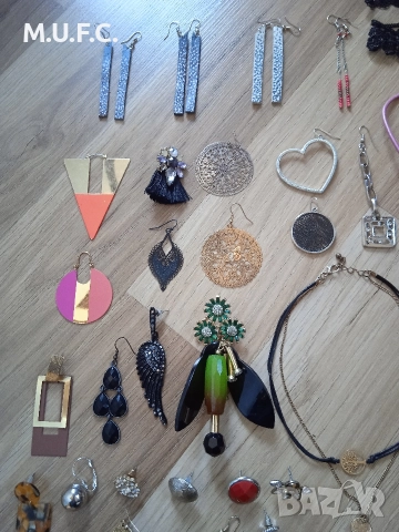 Бижута всичко общо=24лв., снимка 12 - Колиета, медальони, синджири - 52920182