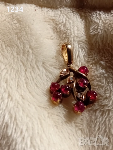 Стар златен медальон с диаманти и рубини ръчна изработка уникат, снимка 4 - Колиета, медальони, синджири - 53646826