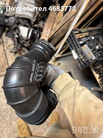 Въздуховод за двигател на Мерцедес Mercedes 2.2Cdi само за 50лв. А6510900337, снимка 4 - Части - 52804978