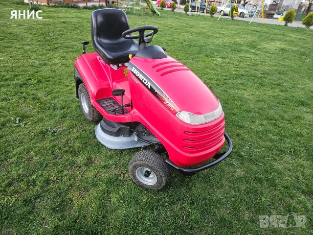 ТРАКТОРНА КОСАЧКА HONDA. ПЕРФЕКТНА , снимка 3 - Градинска техника - 54139470