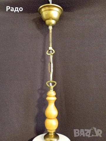 Красив полилей с бял стъклен абажур, снимка 3 - Полилеи - 53779639