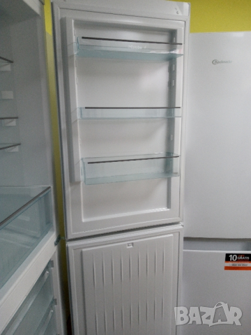 Почти нов комбиниран хладилник с фризер Миеле  Miele 2 години гаранция!, снимка 6 - Хладилници - 45031598