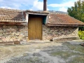 Къща с двор в с. Разделна, снимка 1