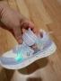 Светещи маратонки за момиче Елза чисто нови размер 28, снимка 1
